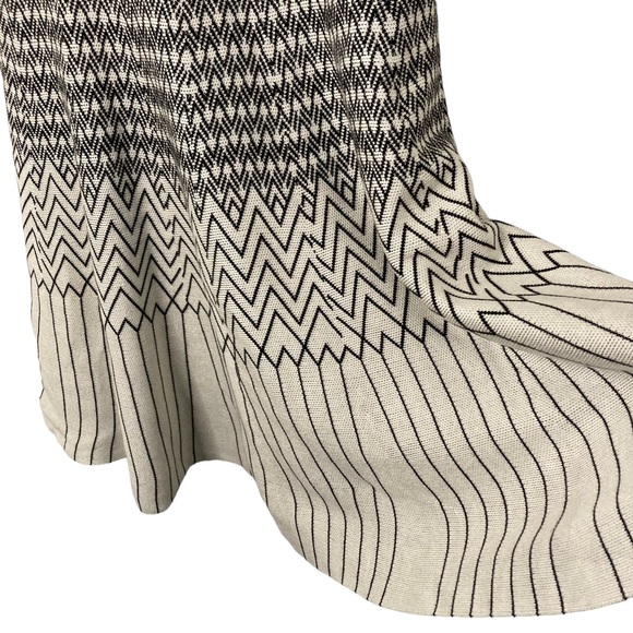 Ivanka Trump Fit & Flare Tight Knit Dress M - Picture 9 of 11